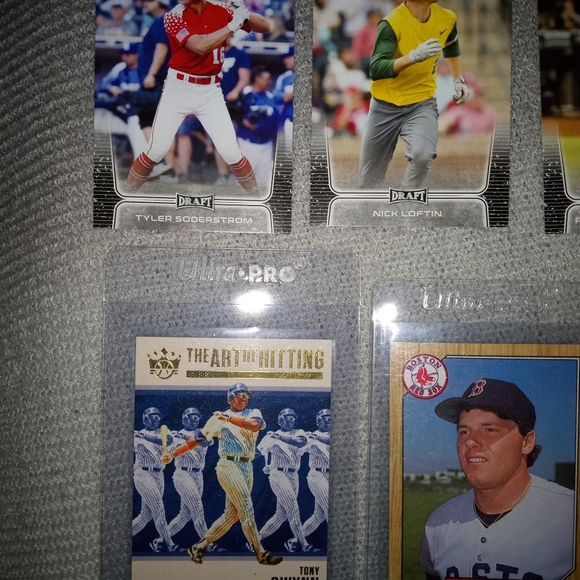 Nice MLB card lot - Picture 2 of 6